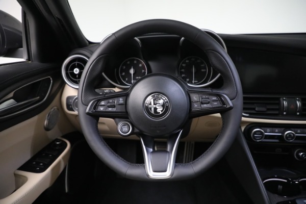 New 2023 Alfa Romeo Giulia Ti Lusso for sale $50,370 at Bugatti of Greenwich in Greenwich CT 06830 23