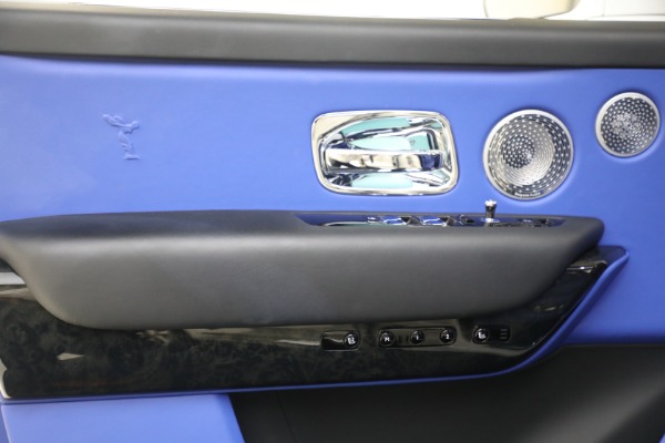 Used 2022 Rolls-Royce Cullinan for sale $359,900 at Bugatti of Greenwich in Greenwich CT 06830 25