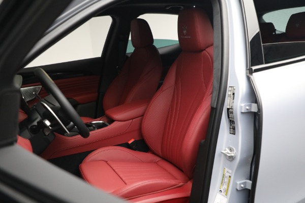 New 2023 Maserati Grecale Modena for sale $90,197 at Bugatti of Greenwich in Greenwich CT 06830 13