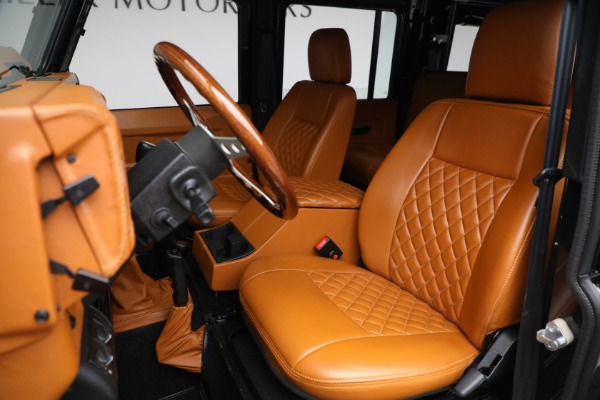 Used 1993 Land Rover Defender 110 for sale Sold at Bugatti of Greenwich in Greenwich CT 06830 15