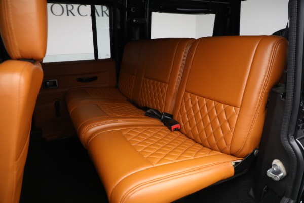 Used 1993 Land Rover Defender 110 for sale $195,900 at Bugatti of Greenwich in Greenwich CT 06830 24