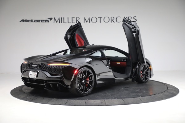 New 2023 McLaren Artura TechLux for sale $274,210 at Bugatti of Greenwich in Greenwich CT 06830 15