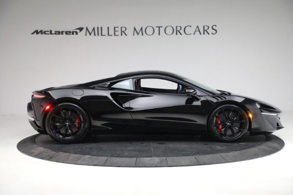 New 2023 McLaren Artura TechLux for sale $274,210 at Bugatti of Greenwich in Greenwich CT 06830 9