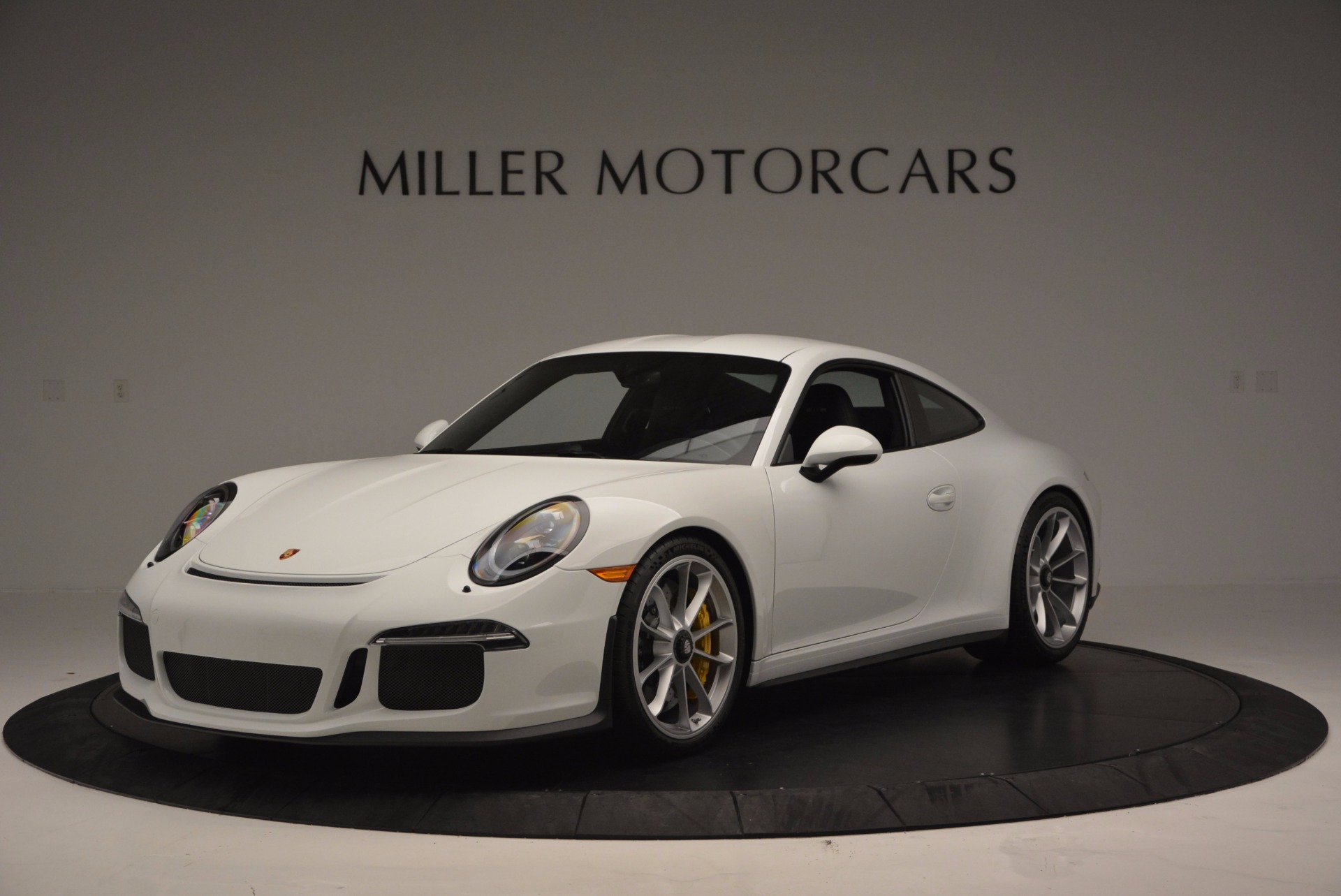 Used 2016 Porsche 911 R for sale Sold at Bugatti of Greenwich in Greenwich CT 06830 1