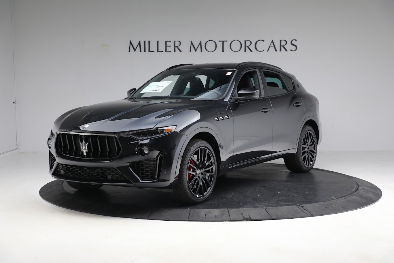 New 2023 Maserati Levante Modena for sale $120,075 at Bugatti of Greenwich in Greenwich CT 06830 1