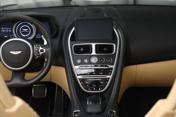 Used 2019 Aston Martin DB11 Volante for sale $139,900 at Bugatti of Greenwich in Greenwich CT 06830 26