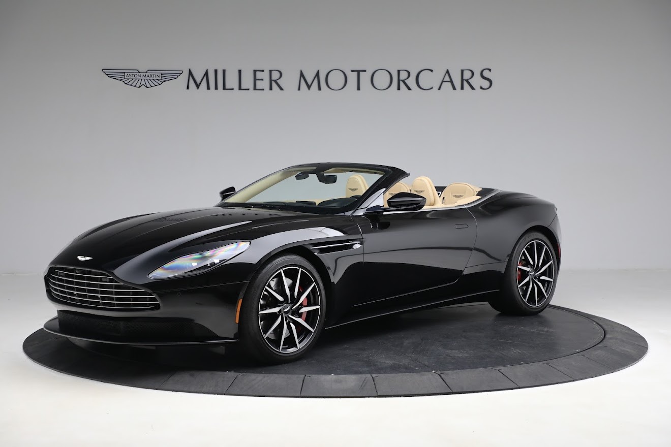Used 2019 Aston Martin DB11 Volante for sale $139,900 at Bugatti of Greenwich in Greenwich CT 06830 1
