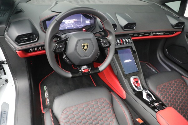 Used 2021 Lamborghini Huracan LP 610-2 EVO Spyder for sale $289,900 at Bugatti of Greenwich in Greenwich CT 06830 23