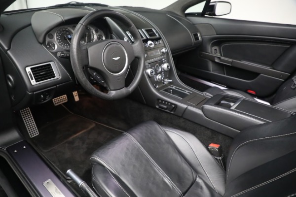 Used 2009 Aston Martin V8 Vantage Roadster for sale $59,900 at Bugatti of Greenwich in Greenwich CT 06830 19