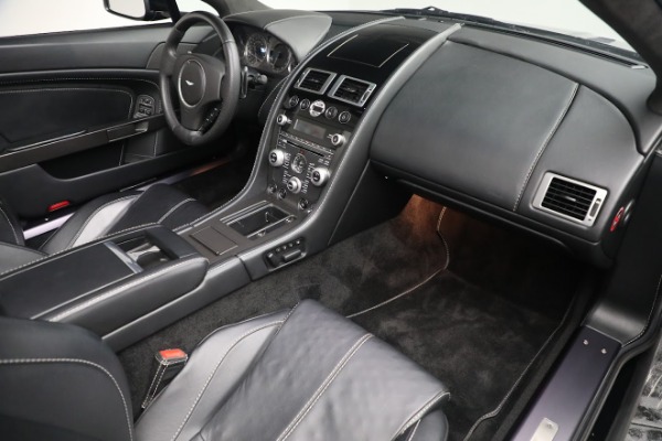 Used 2009 Aston Martin V8 Vantage Roadster for sale $59,900 at Bugatti of Greenwich in Greenwich CT 06830 28
