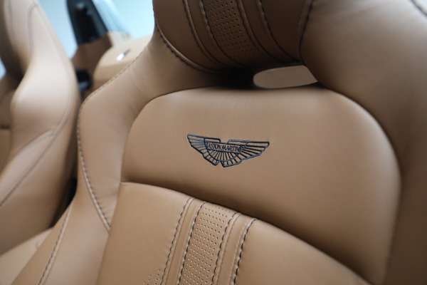 New 2023 Aston Martin Vantage V8 for sale $201,486 at Bugatti of Greenwich in Greenwich CT 06830 22