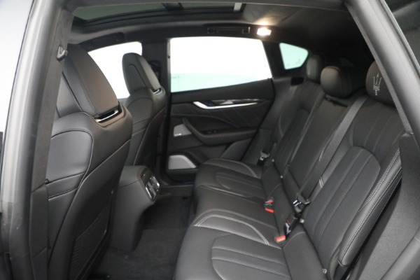 New 2023 Maserati Levante Modena S for sale $118,900 at Bugatti of Greenwich in Greenwich CT 06830 25