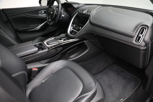 Used 2021 Aston Martin DBX for sale $134,900 at Bugatti of Greenwich in Greenwich CT 06830 24