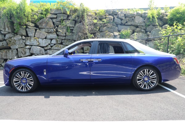 Used 2022 Rolls-Royce Ghost EWB for sale $345,900 at Bugatti of Greenwich in Greenwich CT 06830 3