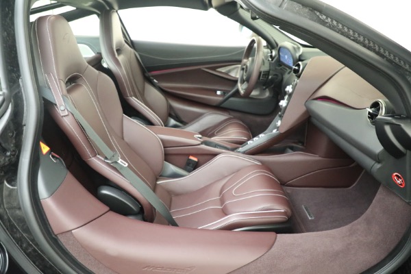 Used 2018 McLaren 720S Luxury for sale $273,900 at Bugatti of Greenwich in Greenwich CT 06830 23
