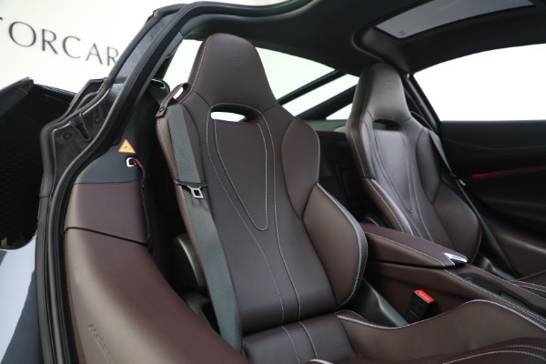 Used 2018 McLaren 720S Luxury for sale $273,900 at Bugatti of Greenwich in Greenwich CT 06830 24