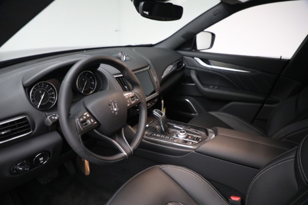 New 2023 Maserati Levante GT for sale $102,195 at Bugatti of Greenwich in Greenwich CT 06830 13