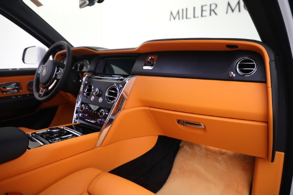 New 2023 Rolls-Royce Cullinan for sale Sold at Bugatti of Greenwich in Greenwich CT 06830 22