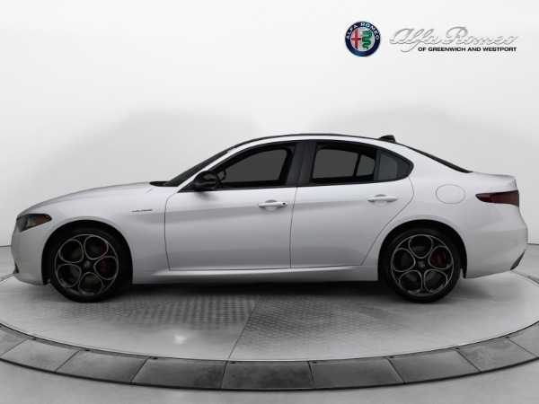 New 2023 Alfa Romeo Giulia Veloce for sale Sold at Bugatti of Greenwich in Greenwich CT 06830 4