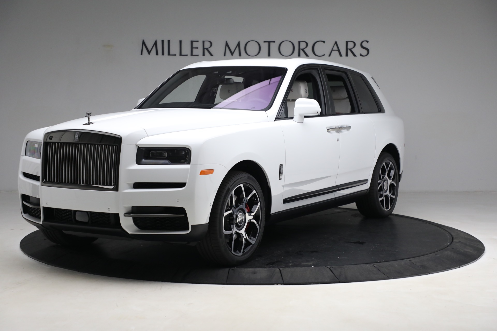 New 2023 Rolls-Royce Black Badge Cullinan for sale $481,500 at Bugatti of Greenwich in Greenwich CT 06830 1