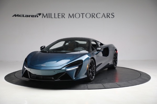 New 2023 McLaren Artura TechLux for sale $263,525 at Bugatti of Greenwich in Greenwich CT 06830 1