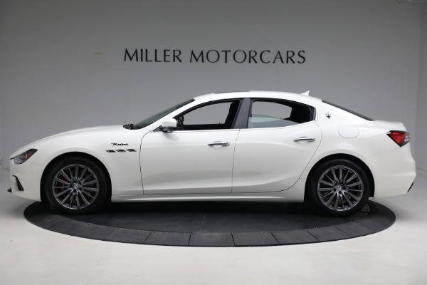 Used 2022 Maserati Ghibli Modena Q4 for sale Sold at Bugatti of Greenwich in Greenwich CT 06830 3