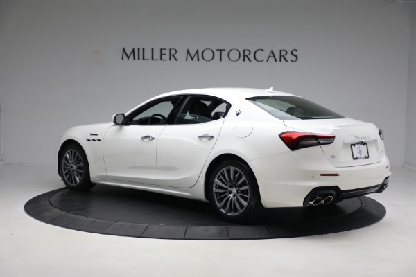 Used 2022 Maserati Ghibli Modena Q4 for sale Sold at Bugatti of Greenwich in Greenwich CT 06830 4