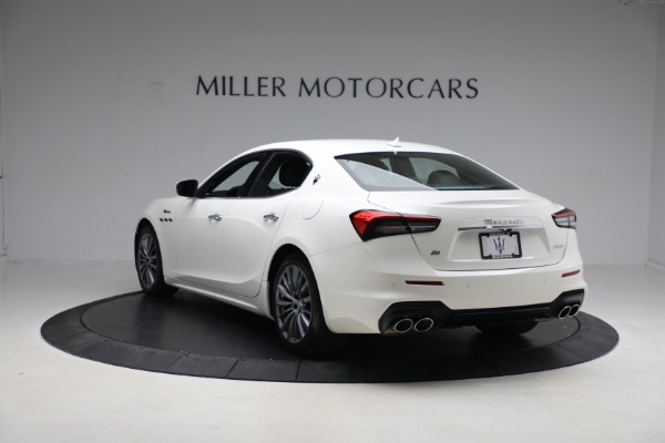 Used 2022 Maserati Ghibli Modena Q4 for sale Sold at Bugatti of Greenwich in Greenwich CT 06830 5