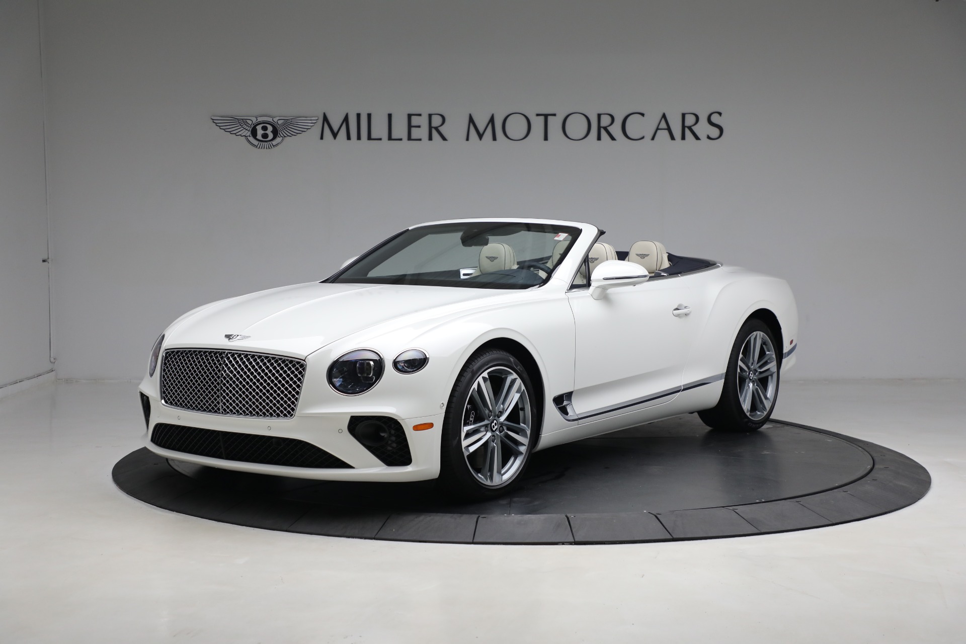New 2023 Bentley Continental GTC V8 for sale $290,700 at Bugatti of Greenwich in Greenwich CT 06830 1