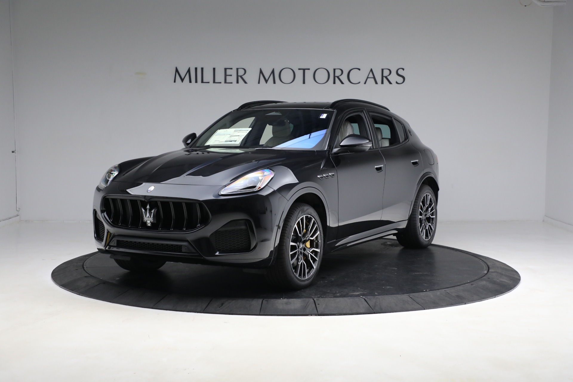 New 2023 Maserati Grecale Modena for sale $85,101 at Bugatti of Greenwich in Greenwich CT 06830 1