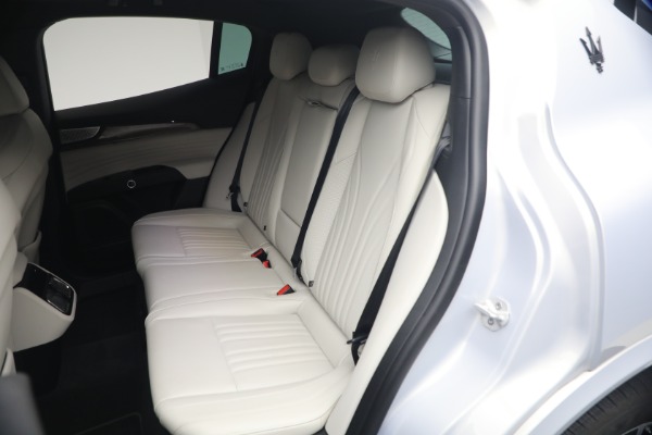 Used 2023 Maserati Grecale Modena for sale $44,900 at Bugatti of Greenwich in Greenwich CT 06830 19