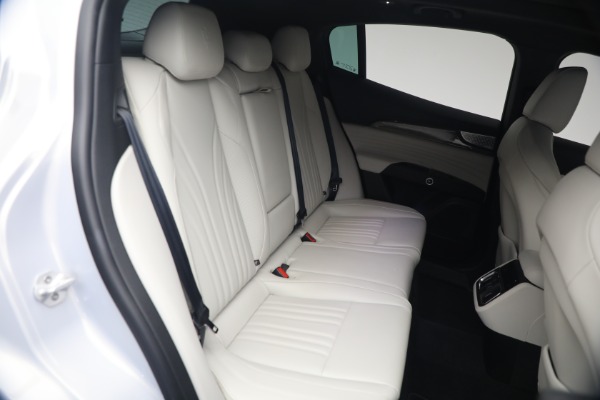 Used 2023 Maserati Grecale Modena for sale $44,900 at Bugatti of Greenwich in Greenwich CT 06830 21