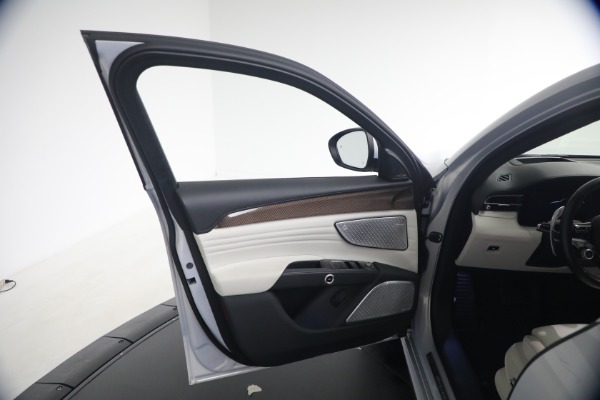 Used 2023 Maserati Grecale Modena for sale $44,900 at Bugatti of Greenwich in Greenwich CT 06830 23