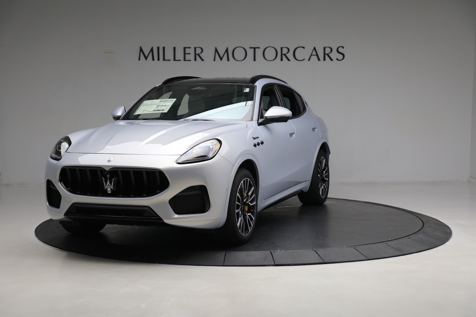 New 2023 Maserati Grecale Modena for sale $88,701 at Bugatti of Greenwich in Greenwich CT 06830 1