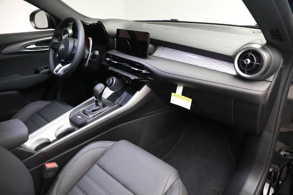 New 2024 Alfa Romeo Tonale Ti for sale $53,290 at Bugatti of Greenwich in Greenwich CT 06830 16