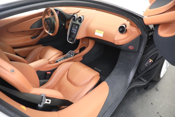 Used 2017 McLaren 570S for sale $166,900 at Bugatti of Greenwich in Greenwich CT 06830 23