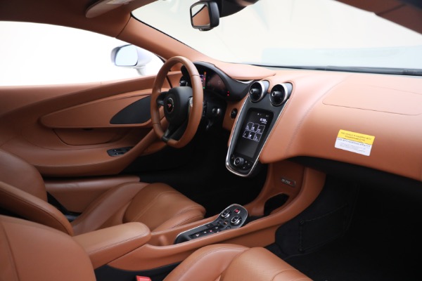 Used 2017 McLaren 570S for sale $166,900 at Bugatti of Greenwich in Greenwich CT 06830 27