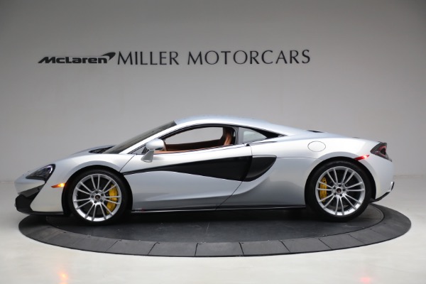 Used 2017 McLaren 570S for sale $166,900 at Bugatti of Greenwich in Greenwich CT 06830 3
