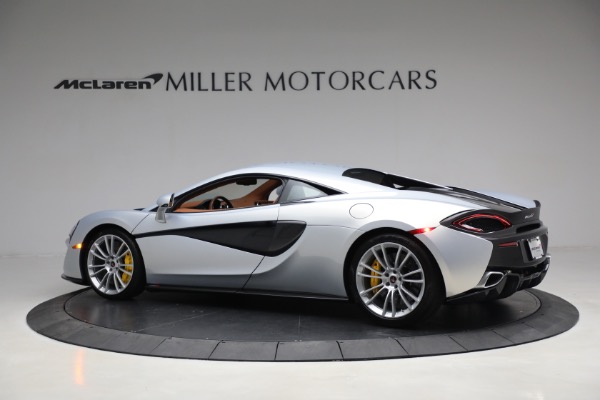 Used 2017 McLaren 570S for sale $166,900 at Bugatti of Greenwich in Greenwich CT 06830 4