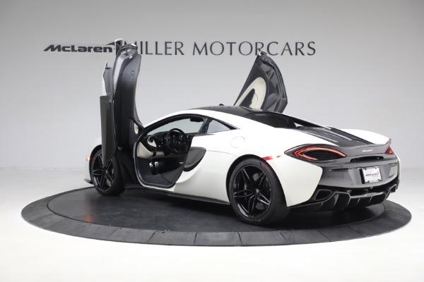 Used 2017 McLaren 570S for sale $138,900 at Bugatti of Greenwich in Greenwich CT 06830 15