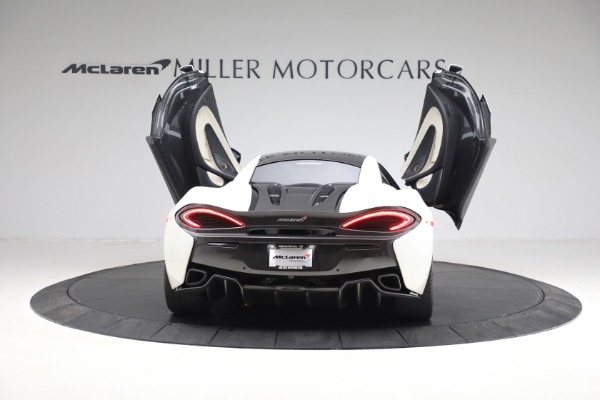 Used 2017 McLaren 570S for sale $138,900 at Bugatti of Greenwich in Greenwich CT 06830 16
