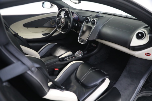 Used 2017 McLaren 570S for sale $138,900 at Bugatti of Greenwich in Greenwich CT 06830 25