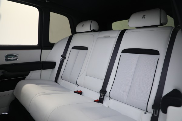 Used 2020 Rolls-Royce Cullinan for sale $305,900 at Bugatti of Greenwich in Greenwich CT 06830 24