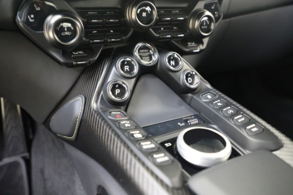 New 2023 Aston Martin Vantage V8 for sale $180,286 at Bugatti of Greenwich in Greenwich CT 06830 17