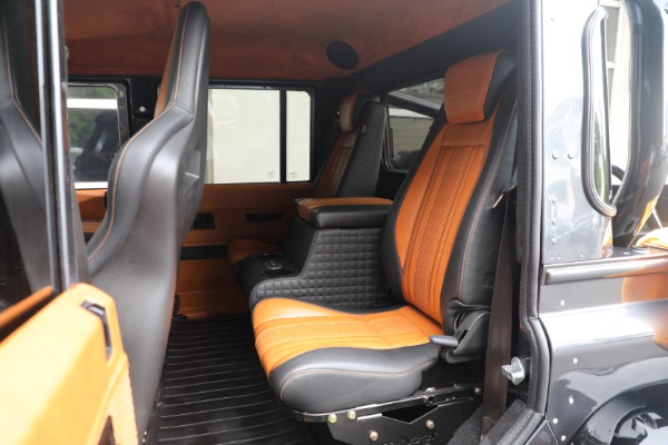 Used 1983 Land Rover Defender 110 Double Cab 6x6 Edition for sale $399,900 at Bugatti of Greenwich in Greenwich CT 06830 11