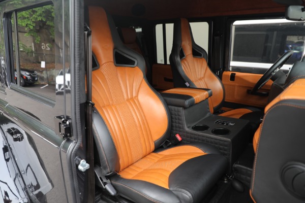 Used 1983 Land Rover Defender 110 Double Cab 6x6 Edition for sale $399,900 at Bugatti of Greenwich in Greenwich CT 06830 13