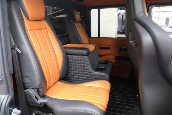 Used 1983 Land Rover Defender 110 Double Cab 6x6 Edition for sale $399,900 at Bugatti of Greenwich in Greenwich CT 06830 15