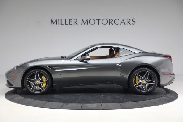 Used 2017 Ferrari California T for sale $151,900 at Bugatti of Greenwich in Greenwich CT 06830 11