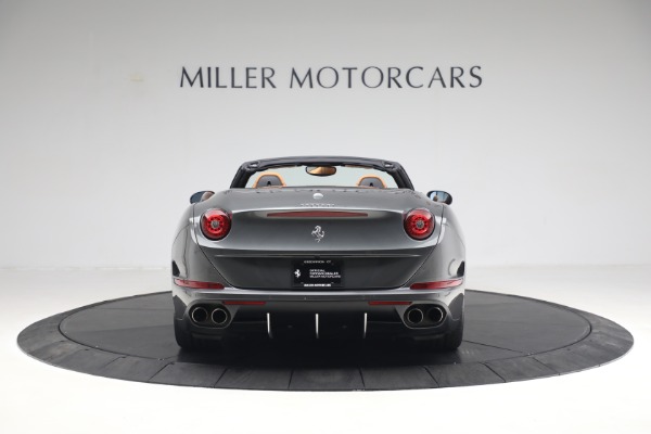 Used 2017 Ferrari California T for sale $151,900 at Bugatti of Greenwich in Greenwich CT 06830 6