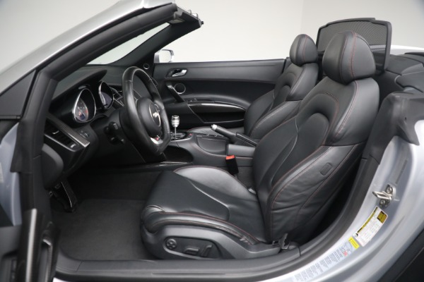 Used 2015 Audi R8 4.2 quattro Spyder for sale $149,900 at Bugatti of Greenwich in Greenwich CT 06830 18